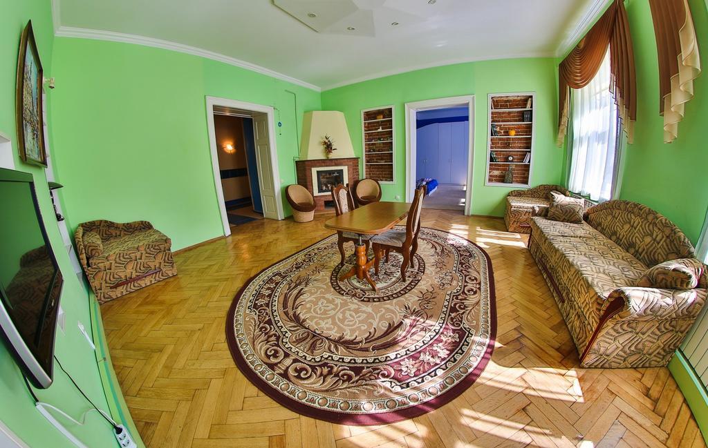 Apartments On Valova 25 Lviv Eksteriør billede