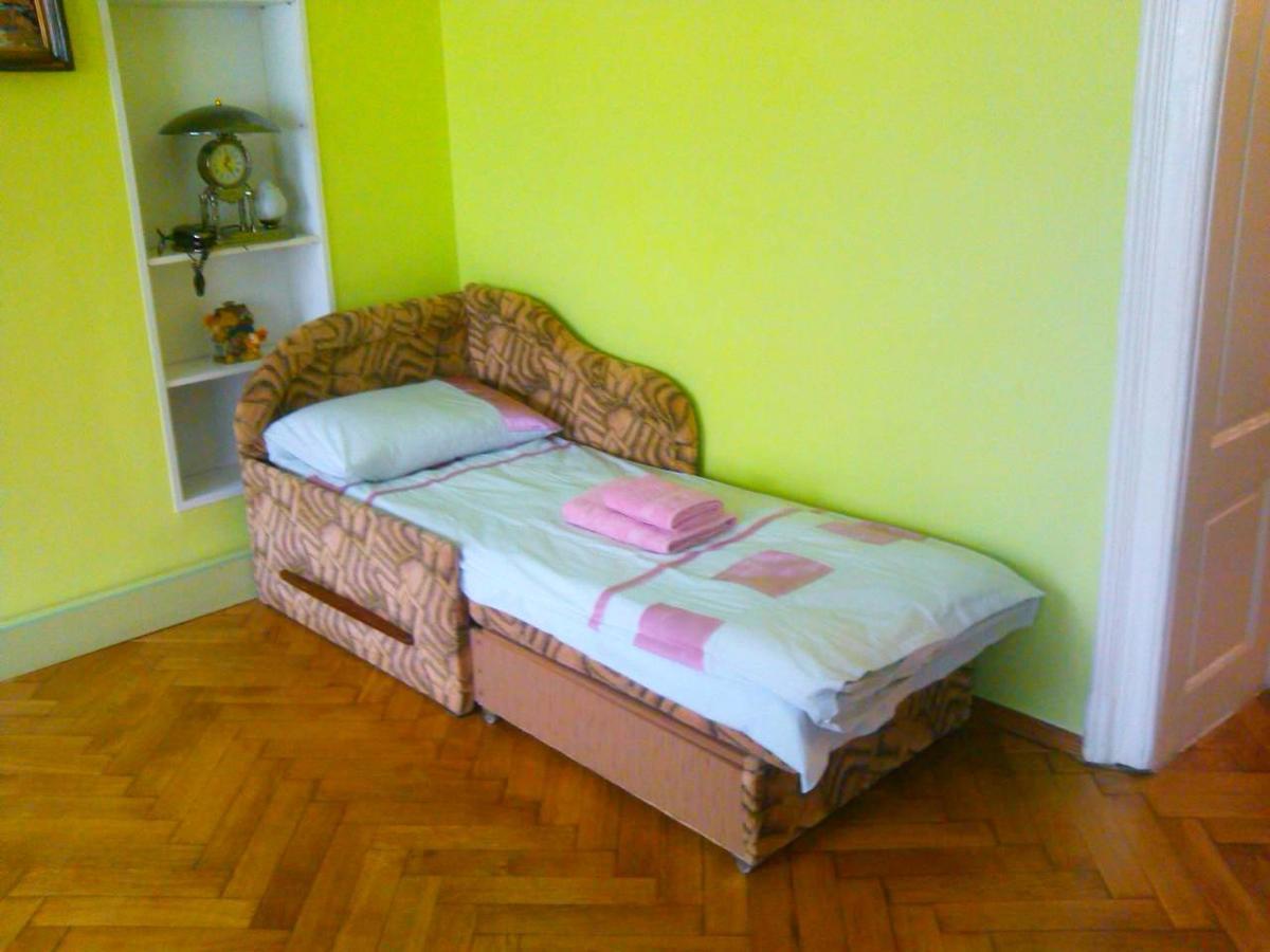 Apartments On Valova 25 Lviv Eksteriør billede